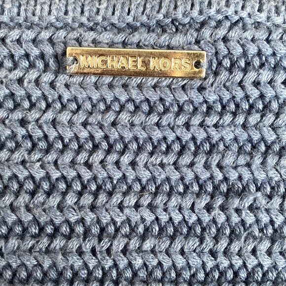 Sweater - Picture 3 of 3